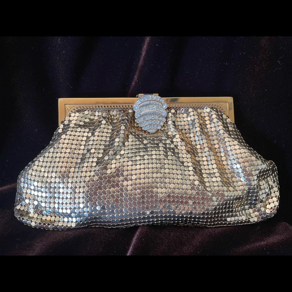 Vintage Whiting & Davis Gold Mesh W/Rhinestone Lift/Latch Minaudière Purse #2638